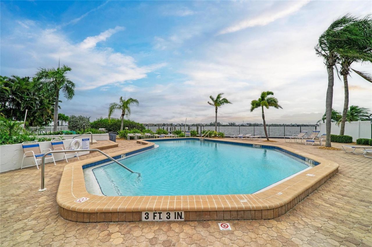 1007 Gulf Drive N, Unit 208, Bradenton Beach, FL 34217 Photo