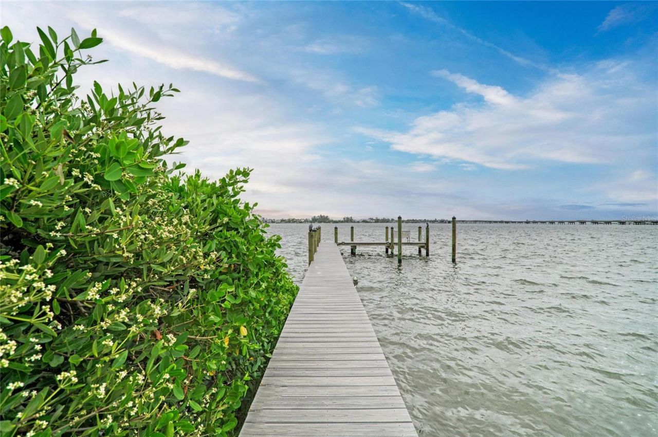 1007 Gulf Drive N, Unit 208, Bradenton Beach, FL 34217 Photo