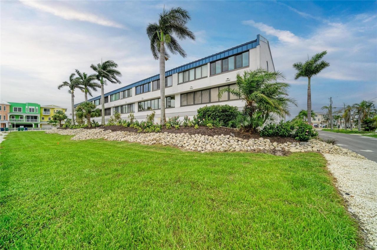 1007 Gulf Drive N, Unit 208, Bradenton Beach, FL 34217 Photo
