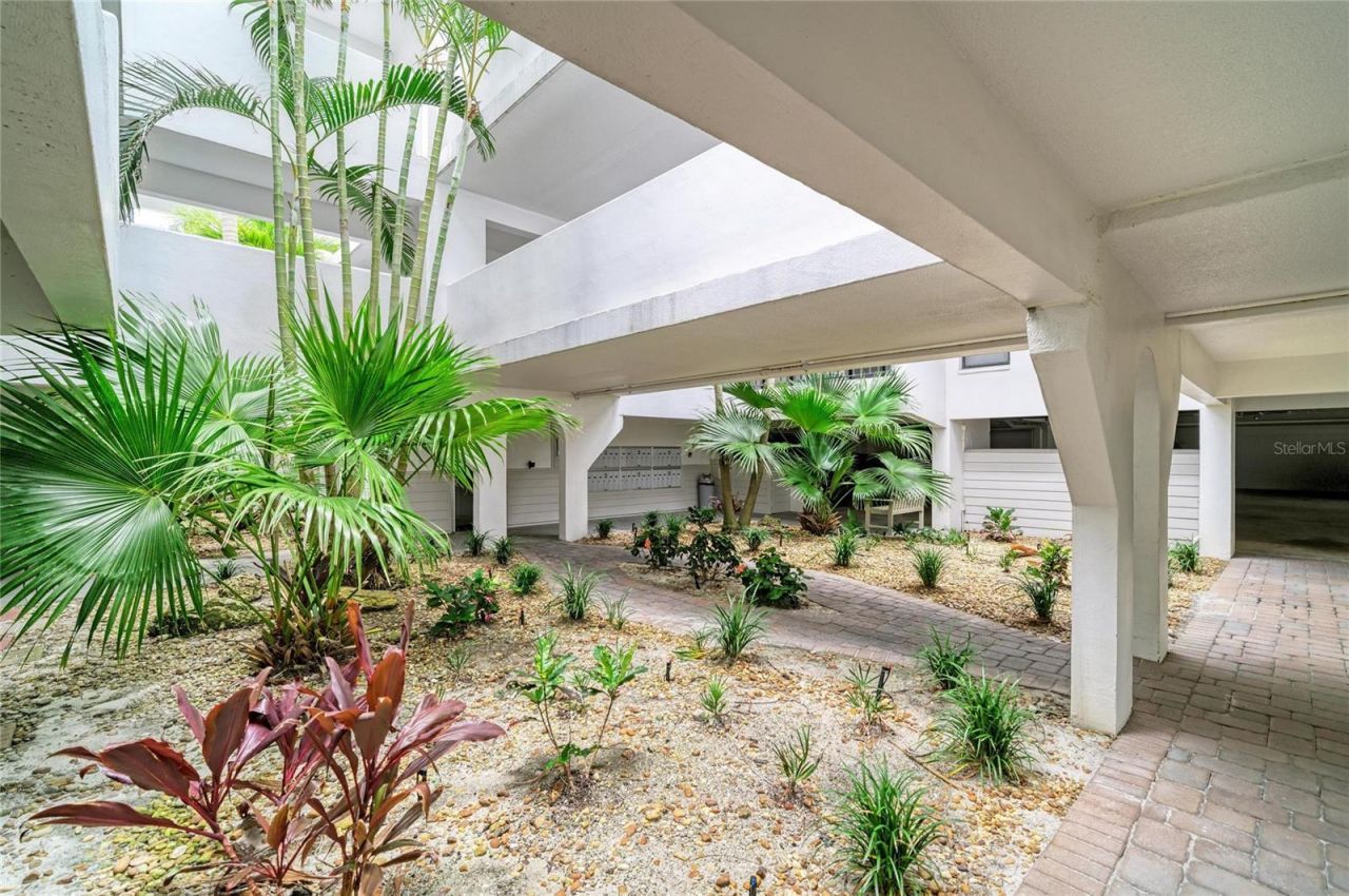 1007 Gulf Drive N, Unit 208, Bradenton Beach, FL 34217 Photo