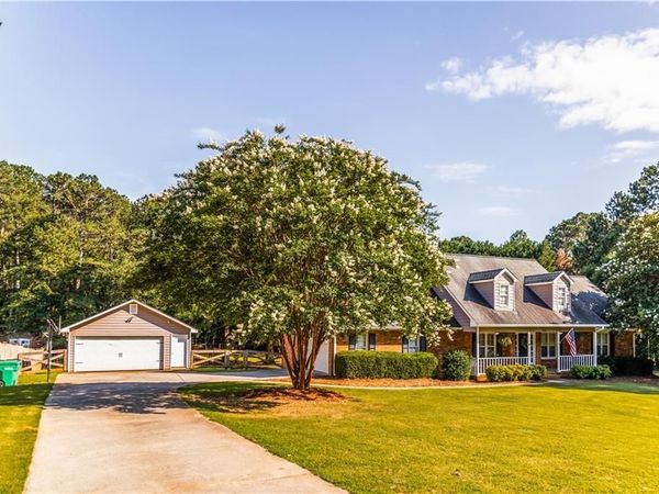 184 Wildflower Drive, Social Circle, GA 30025