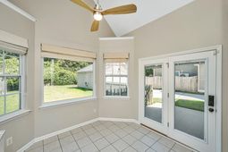 1423 Swamp Fox Lane photo 4