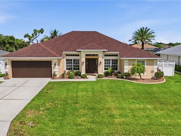 11 Medalist LN, ROTONDA WEST, FL 33947