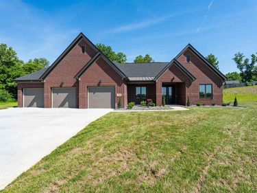 795 Alabaster Ct, Owensboro, KY 42301