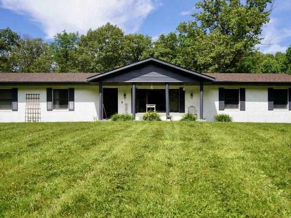 785 Deer Run, Orleans, IN 47452