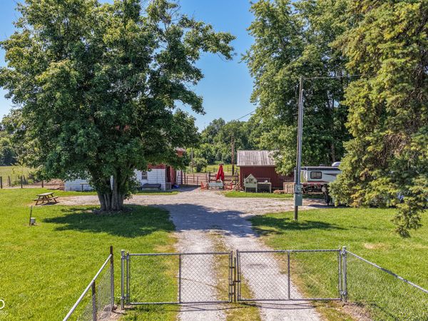 8275 E 216th Street, Cicero, IN 46034