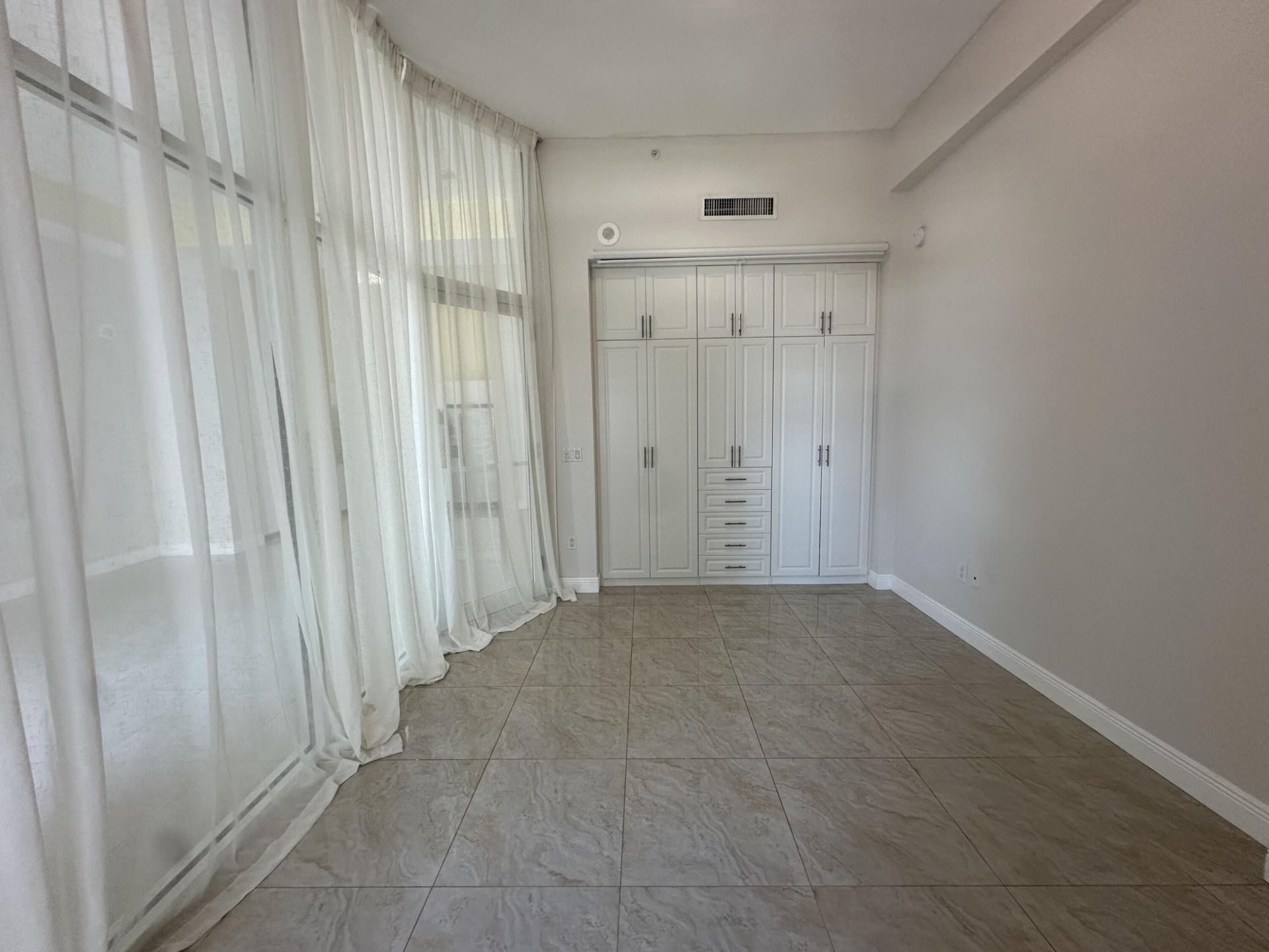 234 NE 3rd Street, Unit Uph06, Miami, FL 33132 Photo