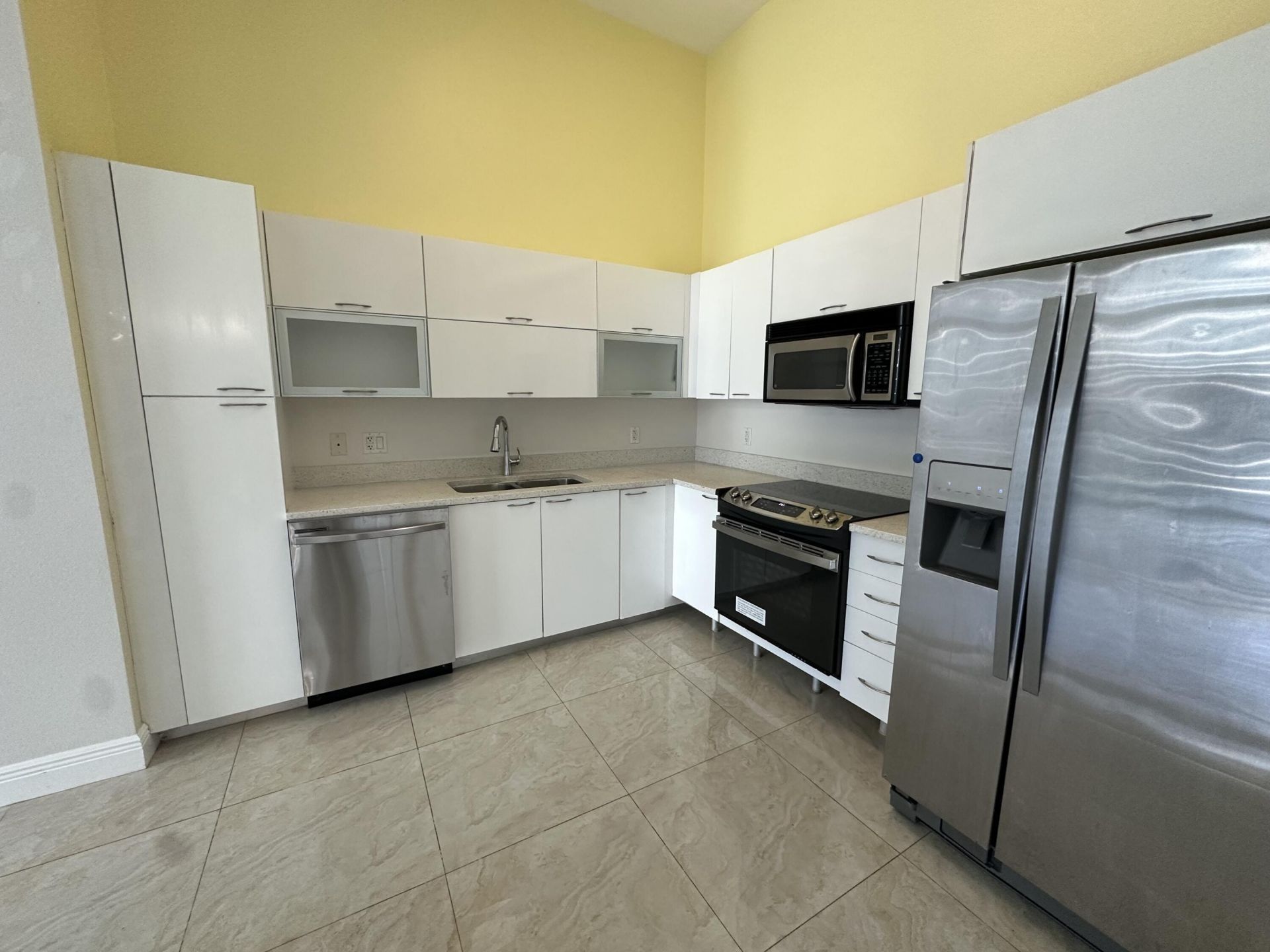 234 NE 3rd Street, Unit Uph06, Miami, FL 33132 Photo