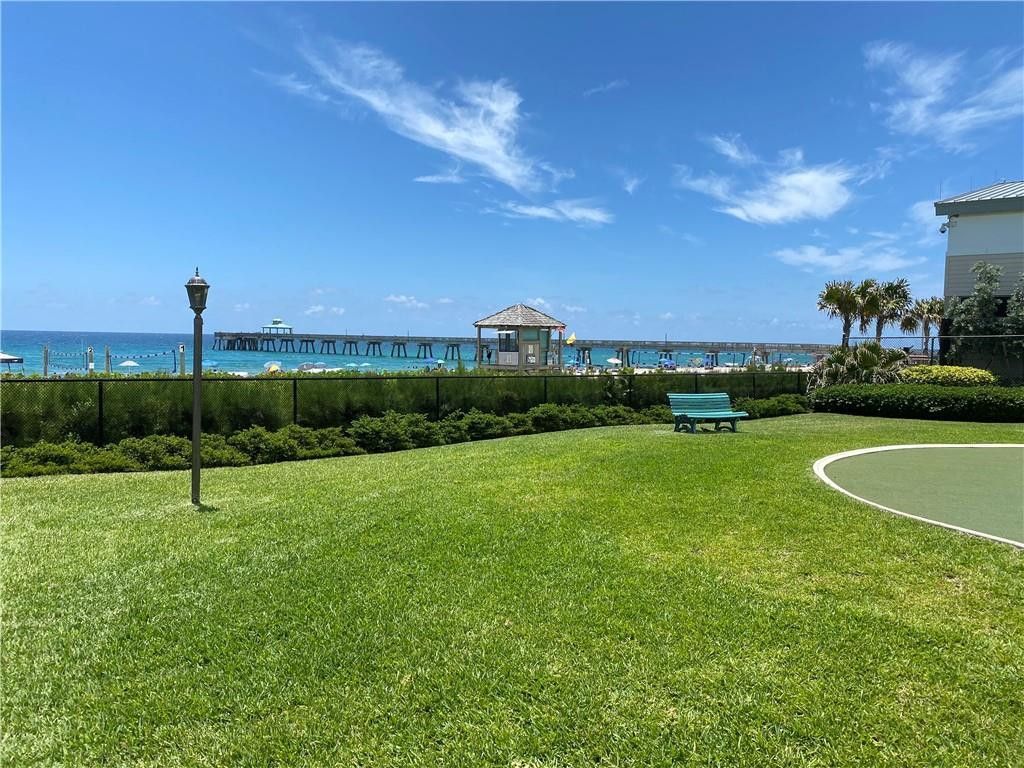 333 NE 21st Avenue, Unit 900, Deerfield Beach, FL 33441 Photo