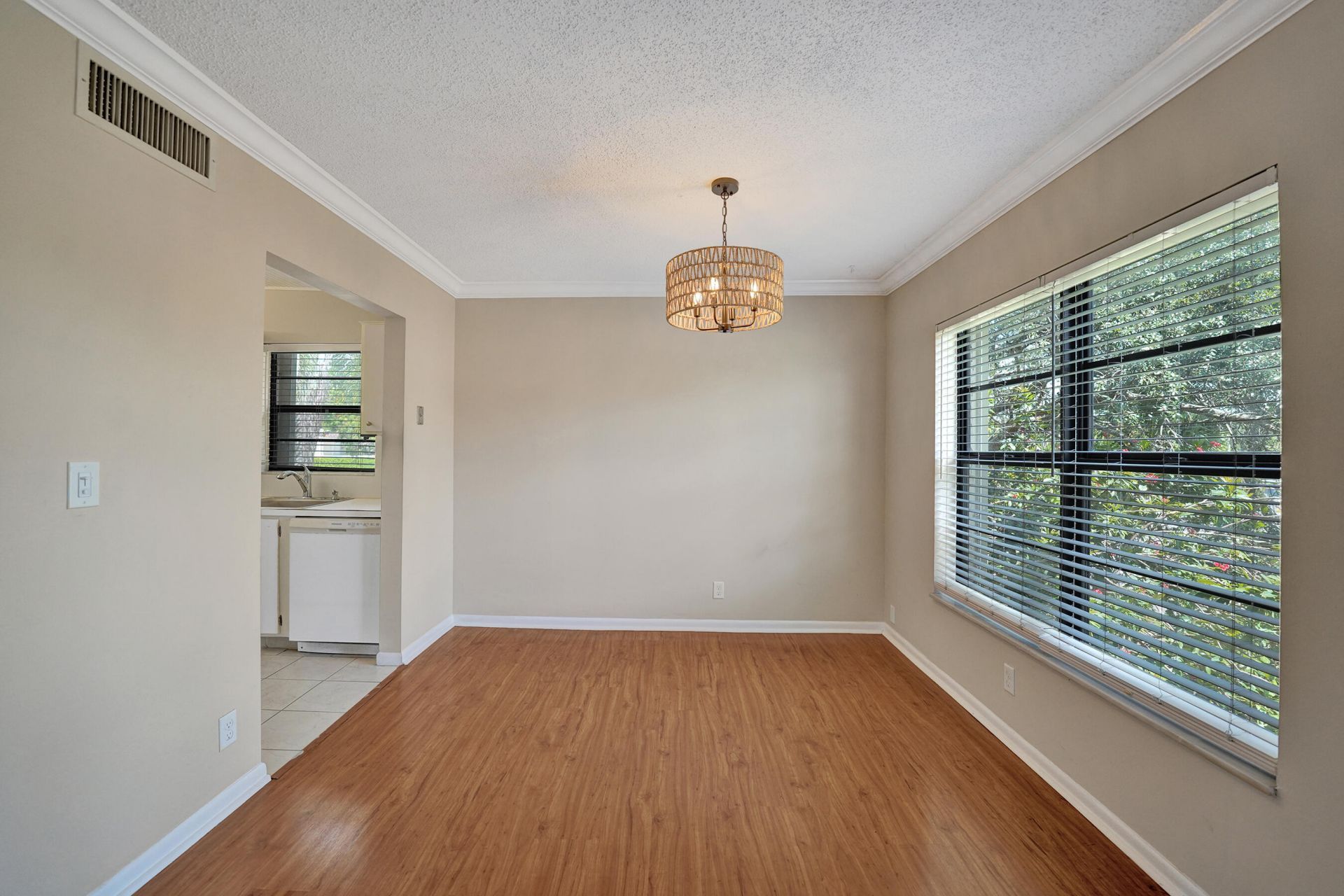 200 Jacaranda Country Club Drive, Unit 1b, Plantation, FL 33324 Photo