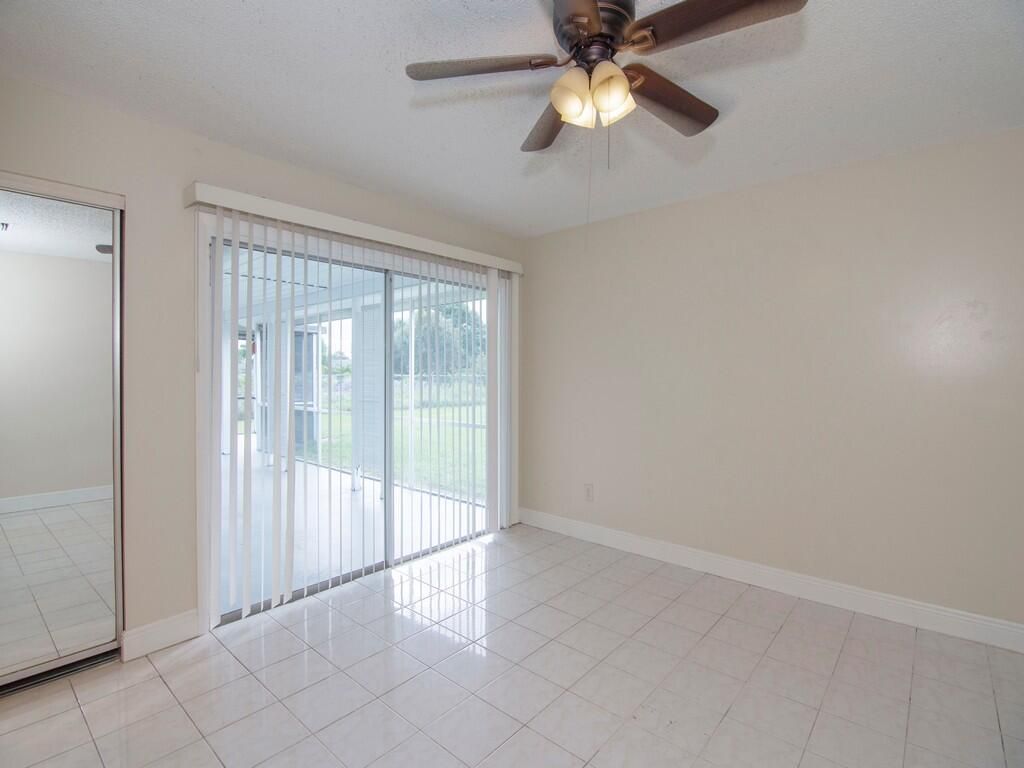 650 SE Evergreen Terrace, Port Saint Lucie, FL 34983 Photo