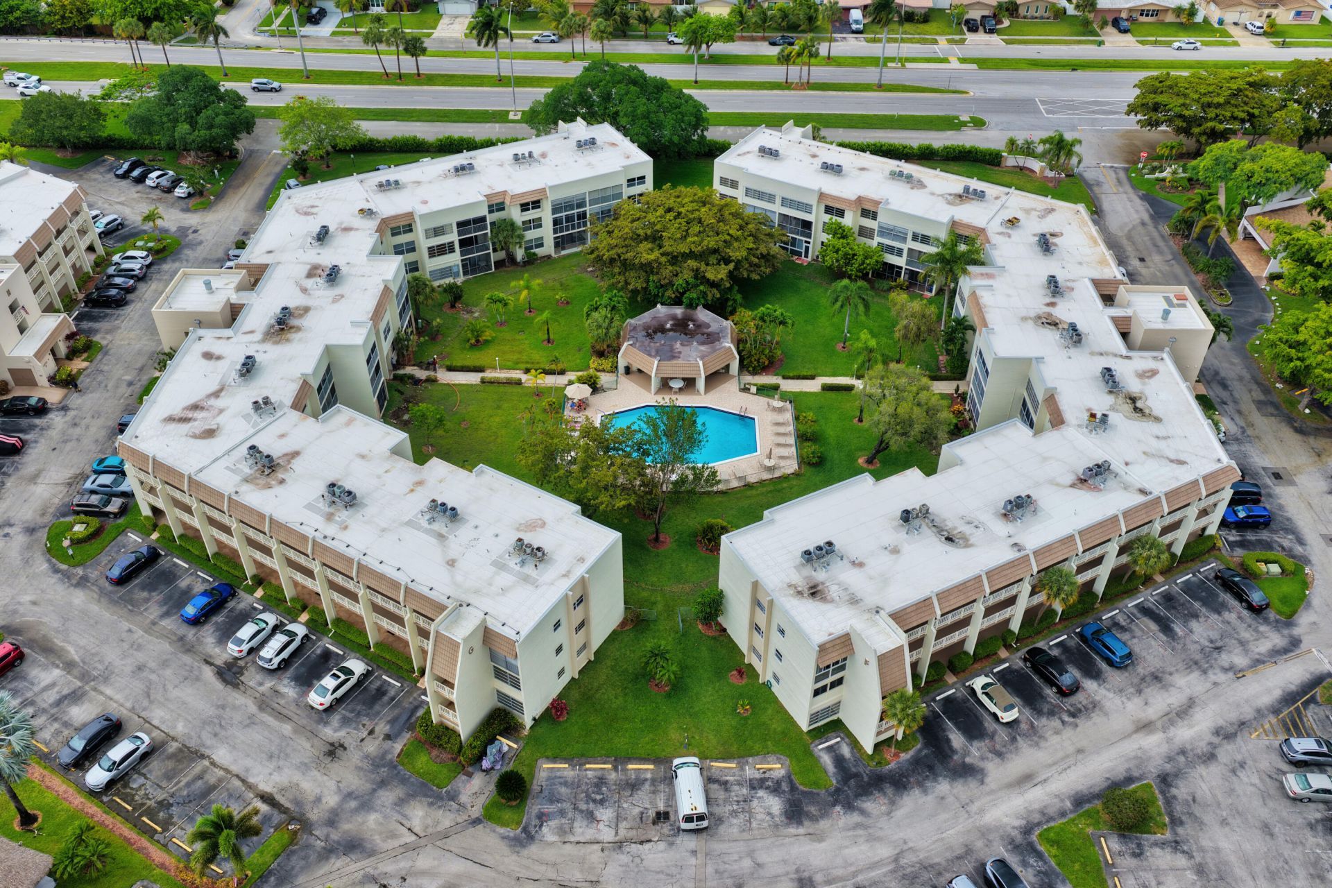 6670 Royal Palm Boulevard, Unit 314k, Margate, FL 33063 Photo