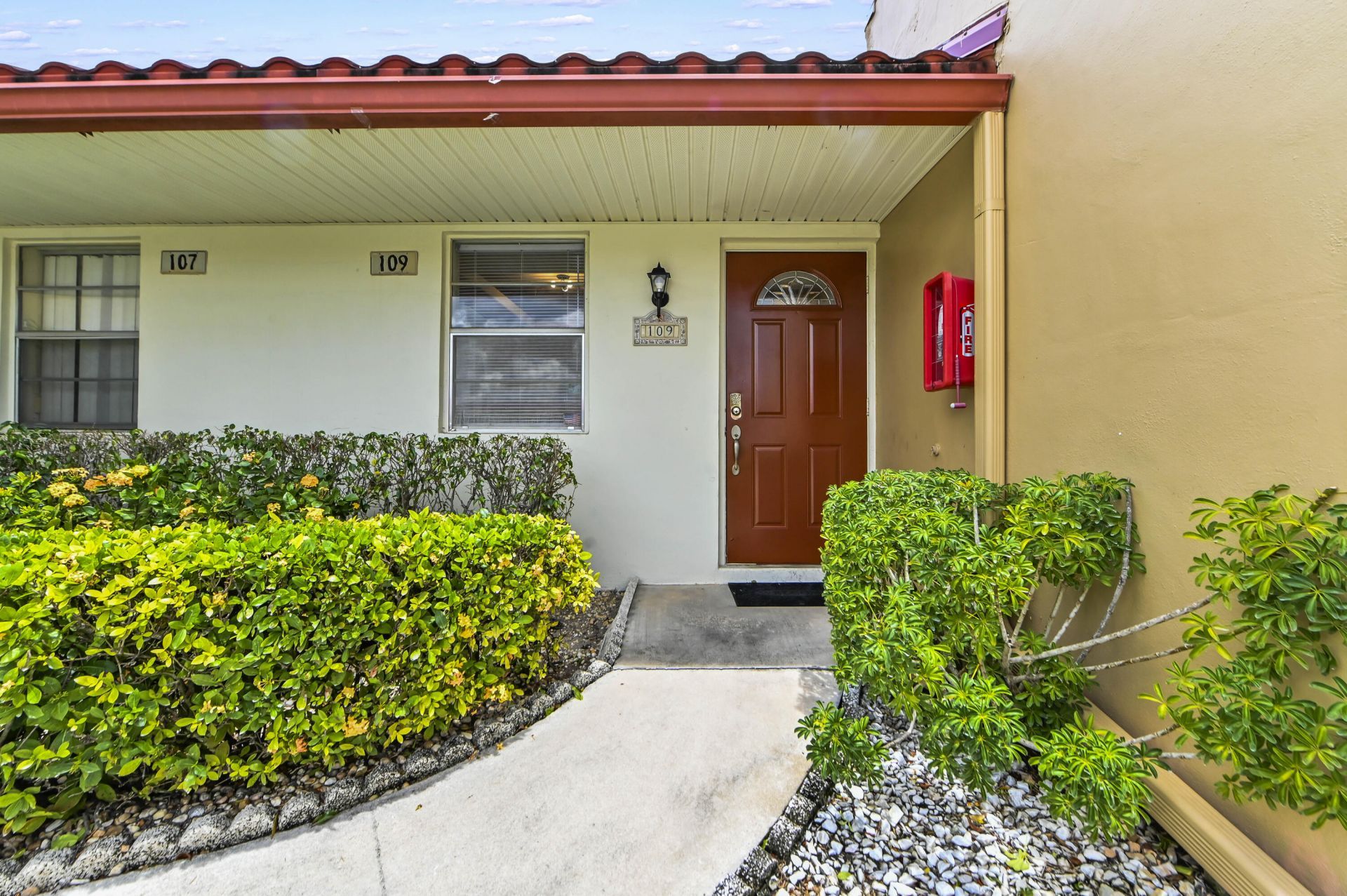 109 Lake Barbara Drive, West Palm Beach, FL 33411 Photo