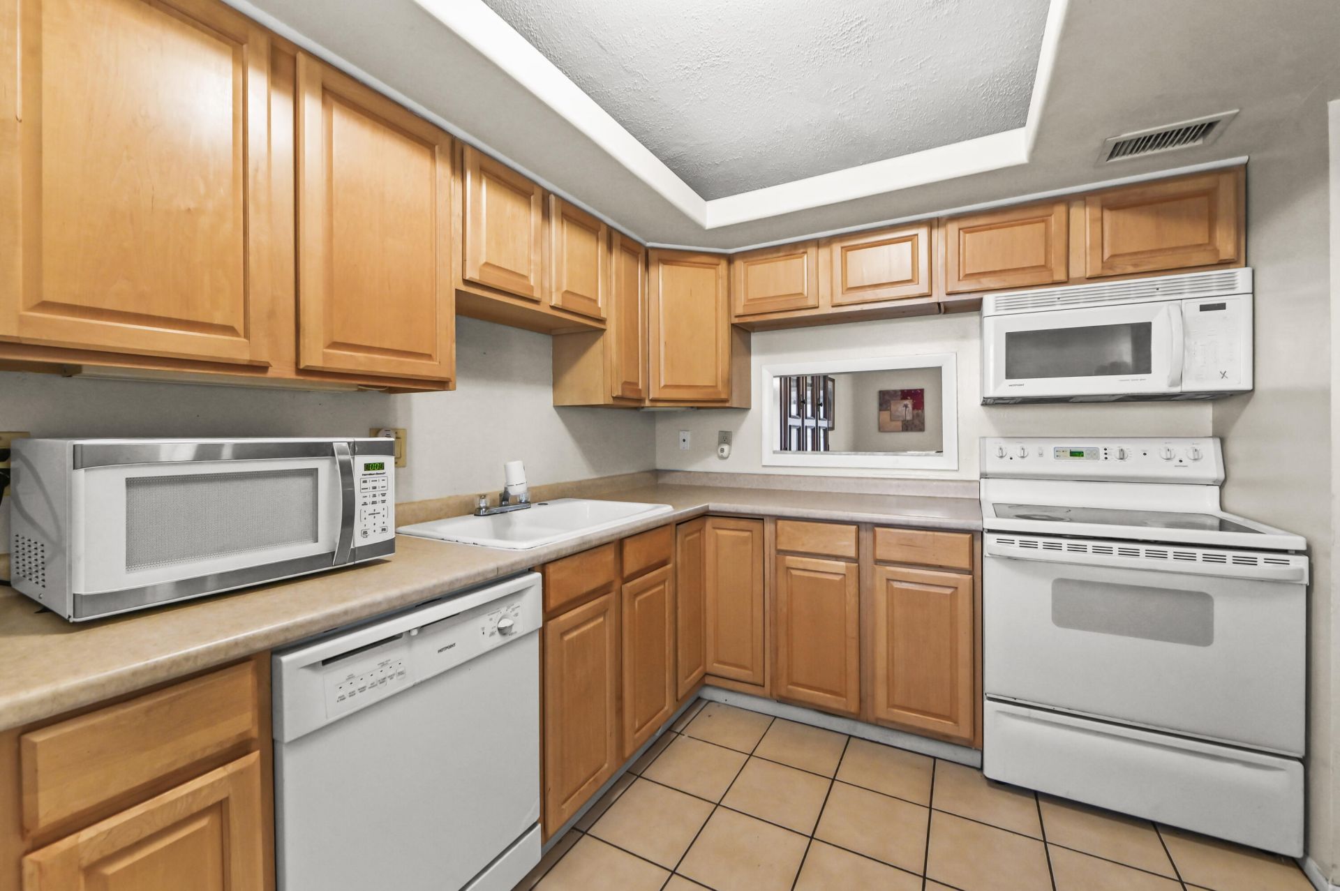 109 Lake Barbara Drive, West Palm Beach, FL 33411 Photo