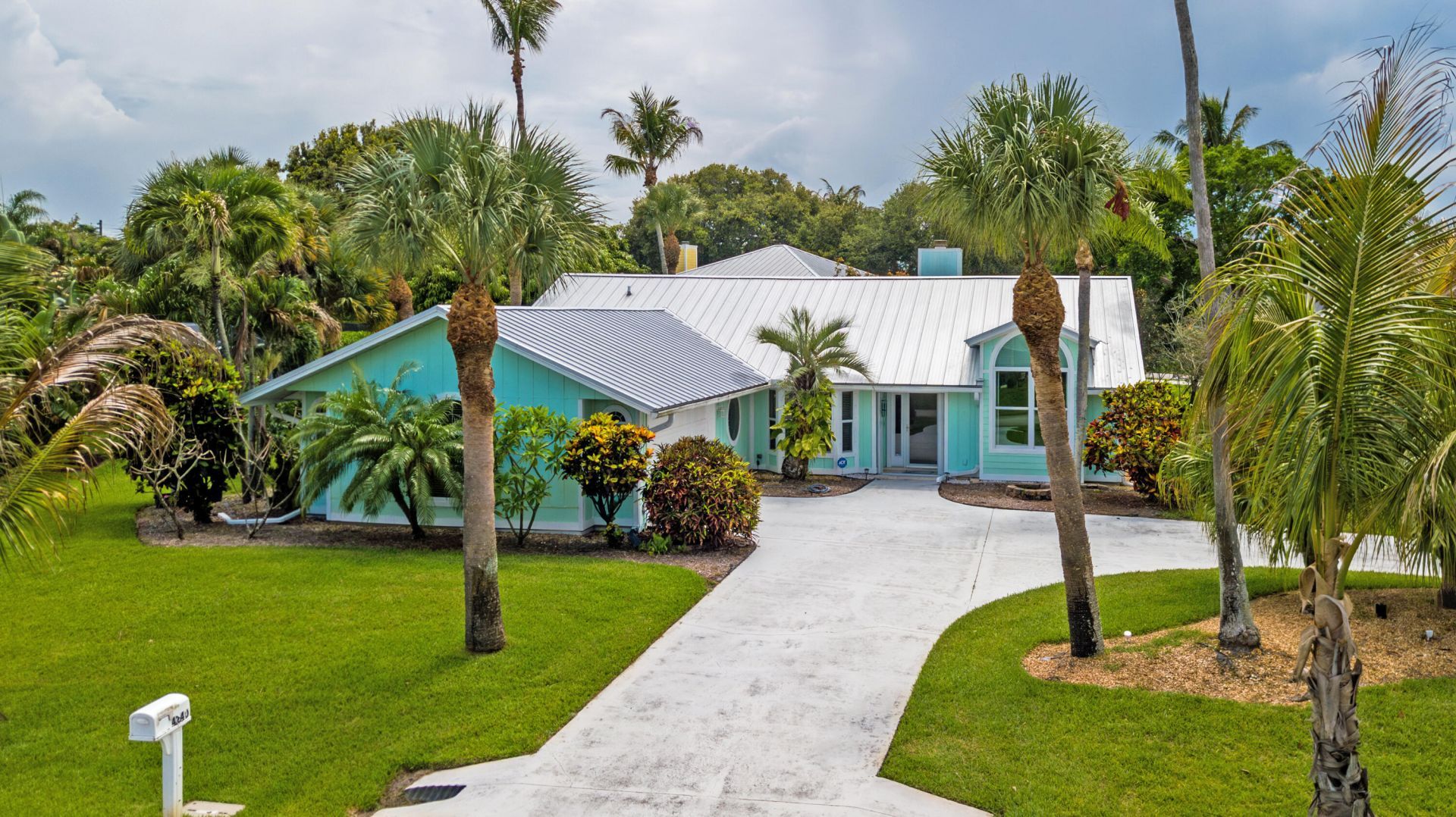 4240 SE Happy Lane, Stuart, FL 34997 Photo