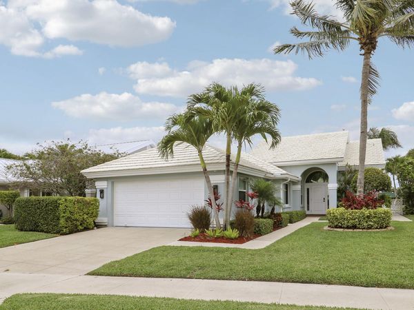 1560 Wilderness Road, West Palm Beach, FL 33409