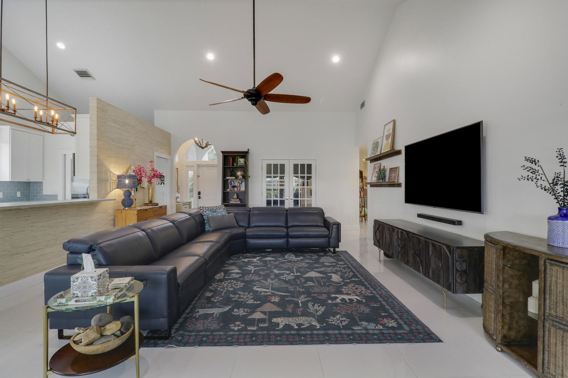 1560 Wilderness Road, West Palm Beach, FL 33409 Photo