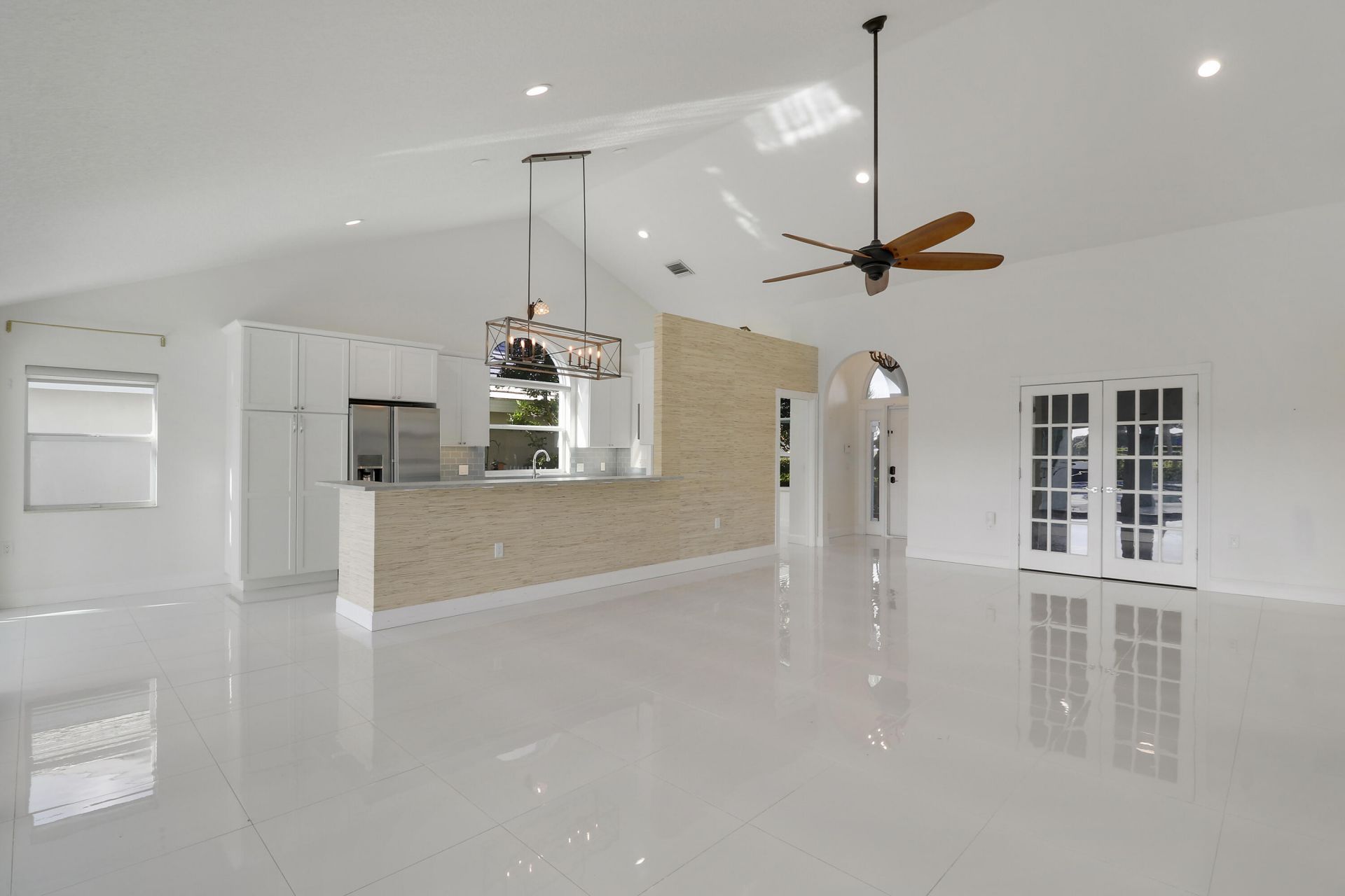 1560 Wilderness Road, West Palm Beach, FL 33409 Photo