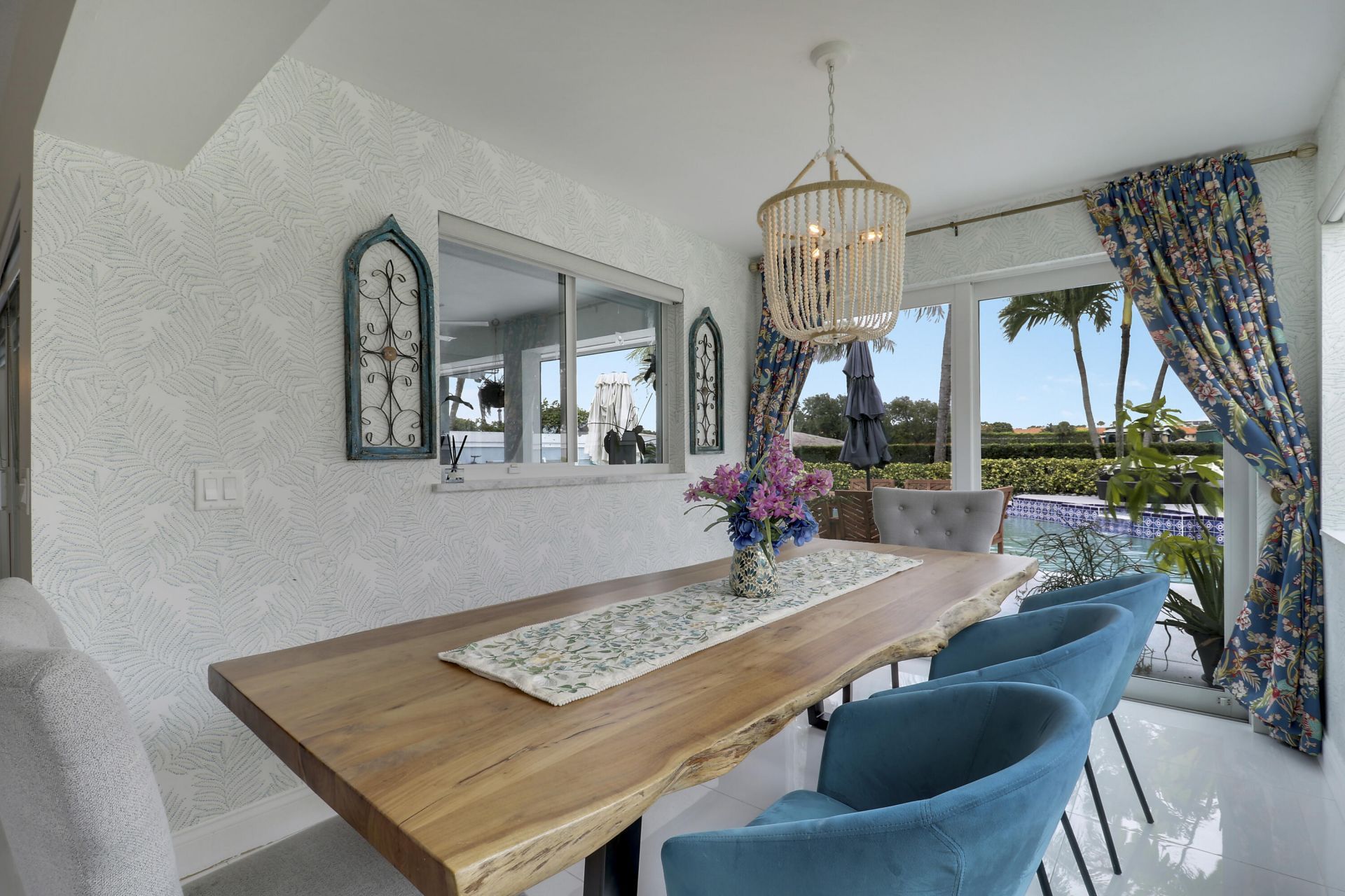 1560 Wilderness Road, West Palm Beach, FL 33409 Photo