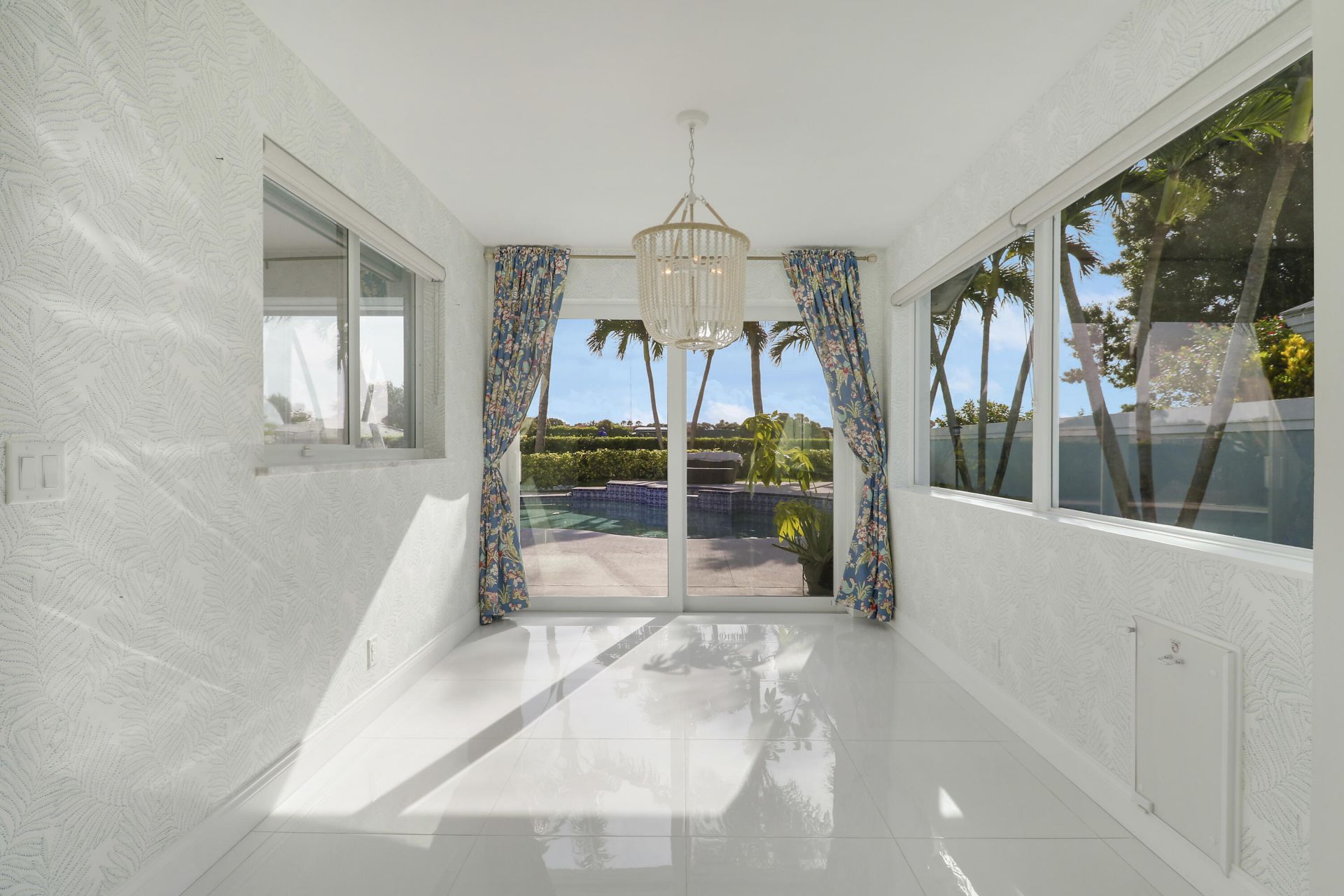 1560 Wilderness Road, West Palm Beach, FL 33409 Photo