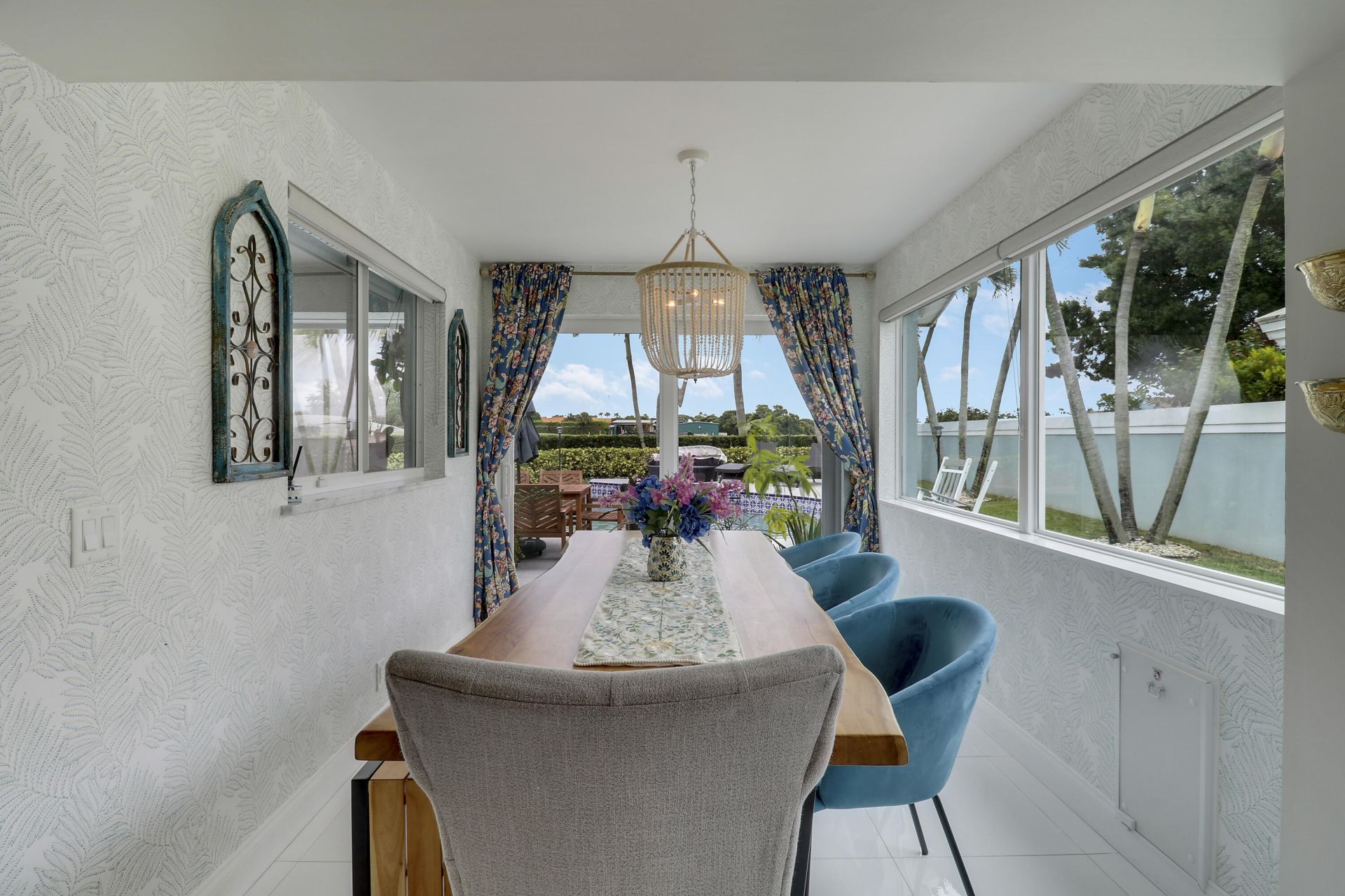 1560 Wilderness Road, West Palm Beach, FL 33409 Photo