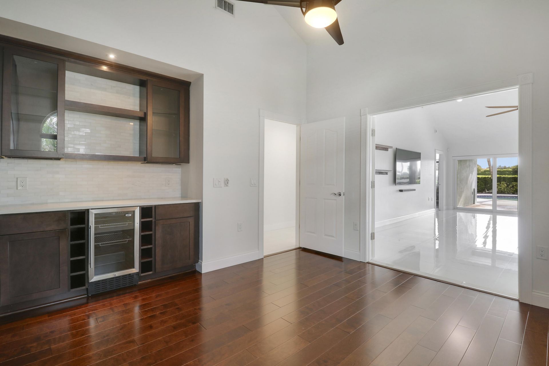 1560 Wilderness Road, West Palm Beach, FL 33409 Photo