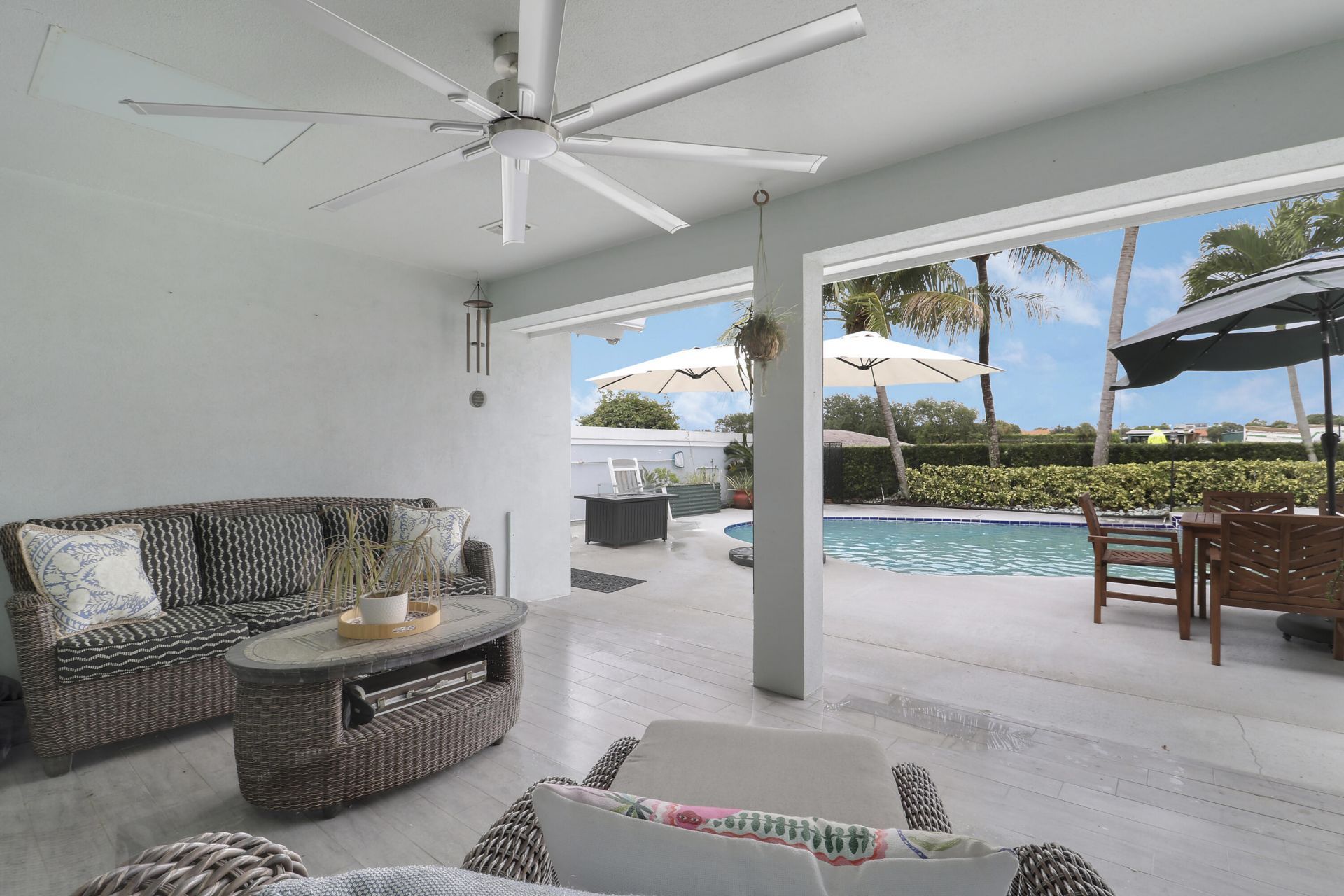 1560 Wilderness Road, West Palm Beach, FL 33409 Photo
