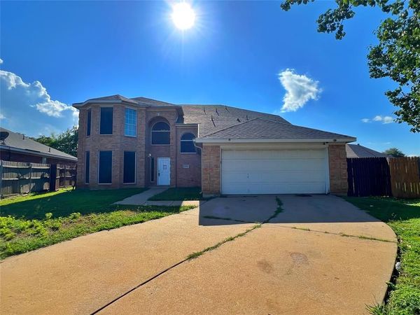 3944 Silver Springs Drive, Fort Worth, TX 76123