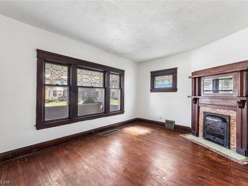 4408 Beta Avenue , Newburgh Heights, OH 44105 Photo 3