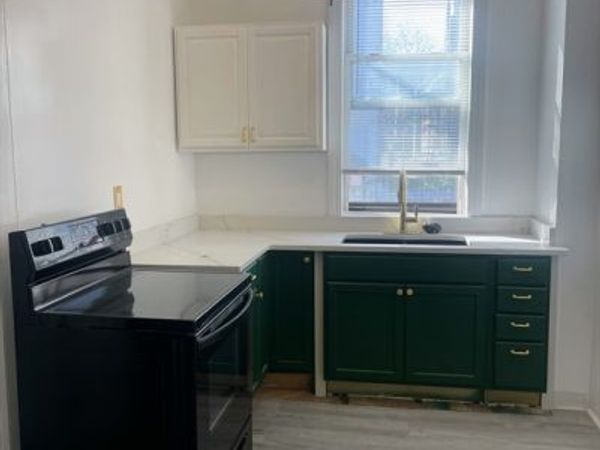 76 Maple St, Unit 2, Springfield, MA 01105