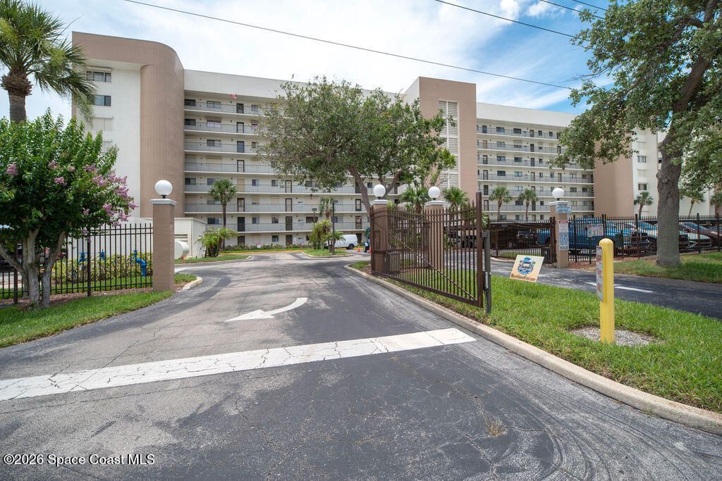 250 S Sykes Creek Parkway, Unit B308, Merritt Island, FL 32952 Photo