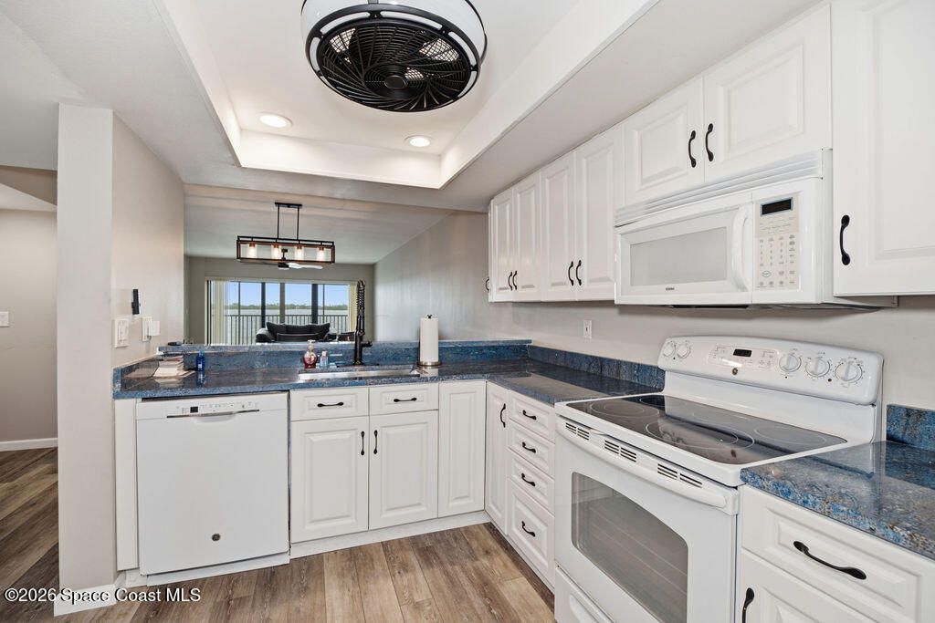 250 S Sykes Creek Parkway, Unit B308, Merritt Island, FL 32952 Photo