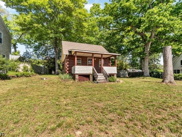 529 Green Pond Rd, Rockaway, NJ 07866