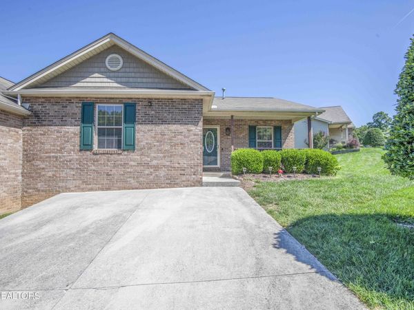 8109 Pepperdine Way, Knoxville, TN 37923