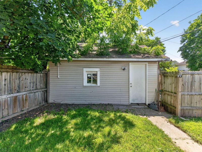 374 Nashoba Avenue , Columbus, OH 43223 Photo 45