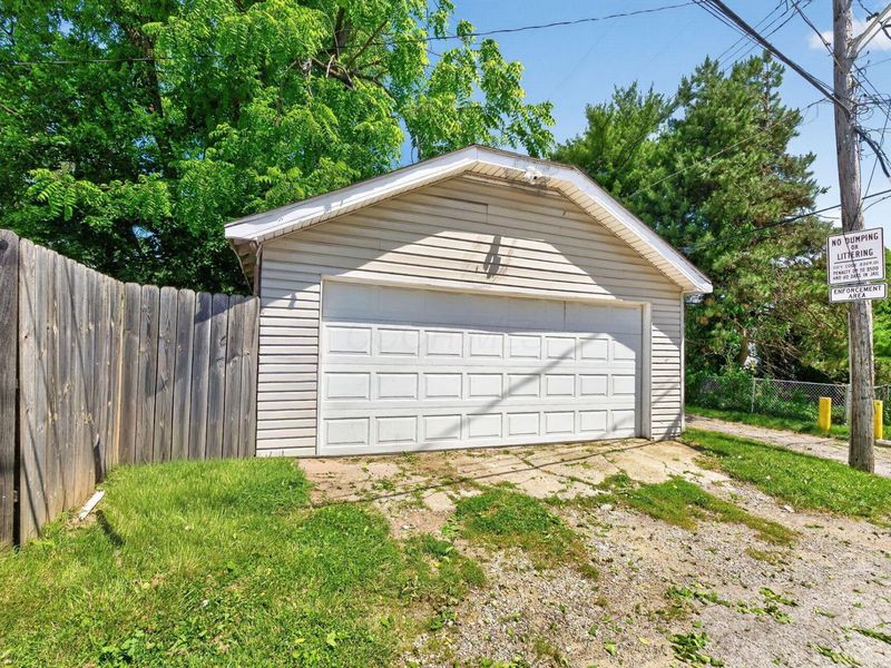 374 Nashoba Avenue , Columbus, OH 43223 Photo 46
