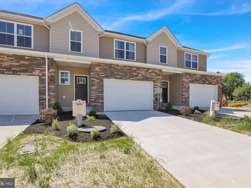 203 Lucille Way , Unit LOT 20, Fleetwood, PA 19522 Main Photo
