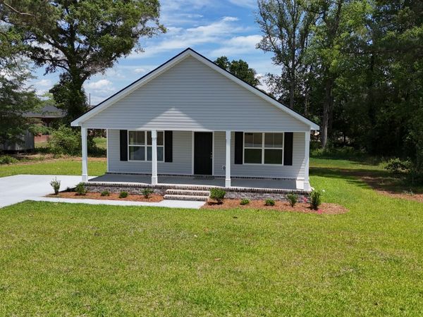 103 Continental Street, Glennville, GA 30427