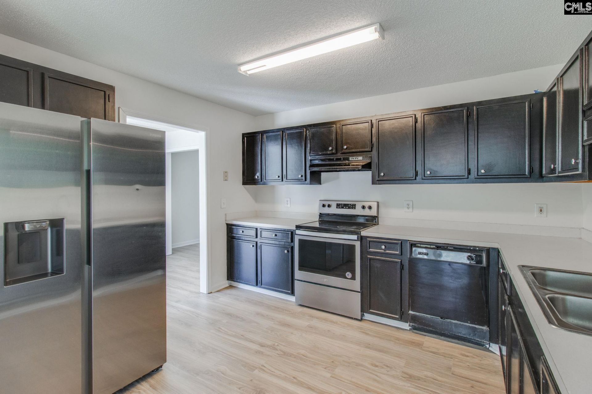 207 Southdown Drive  Photo 10