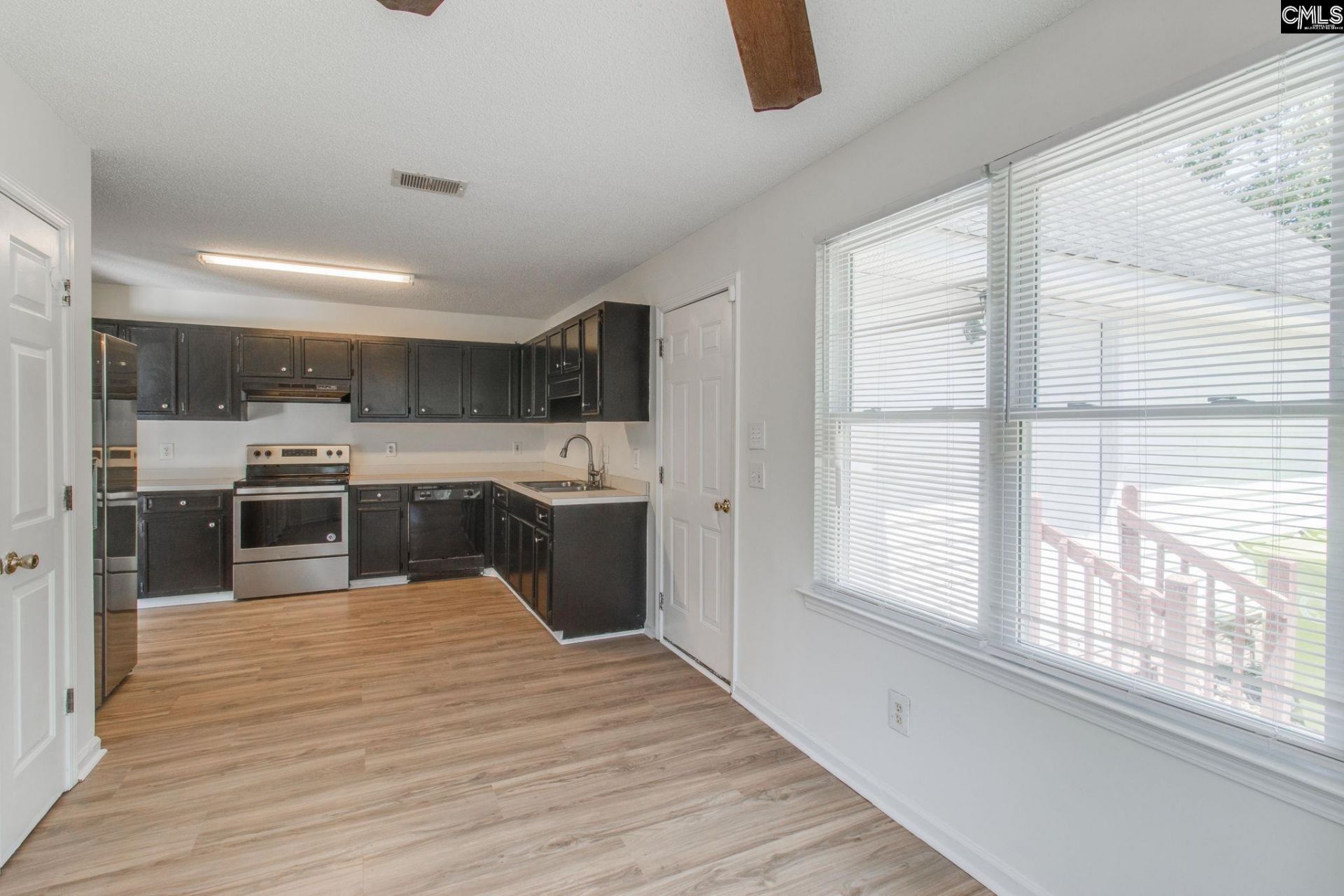 207 Southdown Drive  Photo 15
