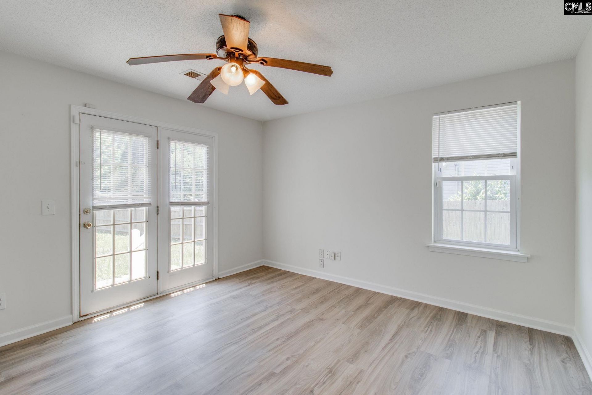 207 Southdown Drive  Photo 23