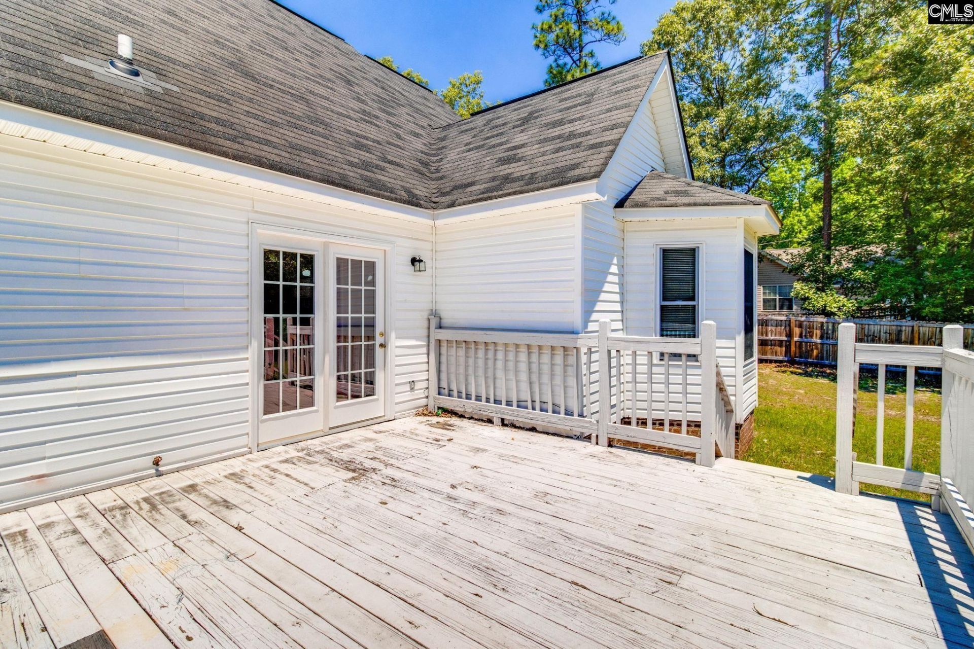 207 Southdown Drive  Photo 32