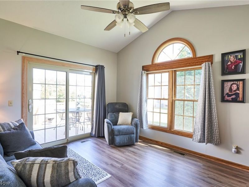 2574 Cardington Green, Uniontown, OH 44685 Photo 11