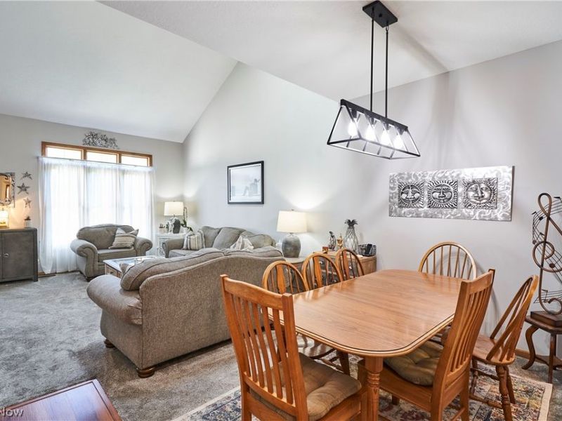 2574 Cardington Green, Uniontown, OH 44685 Photo 5