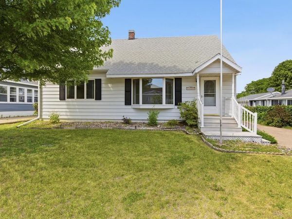 2821 Birch STREET, La Crosse, WI 54601