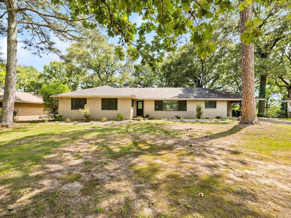 3501 lakeview Road, North Little Rock, AR 72116