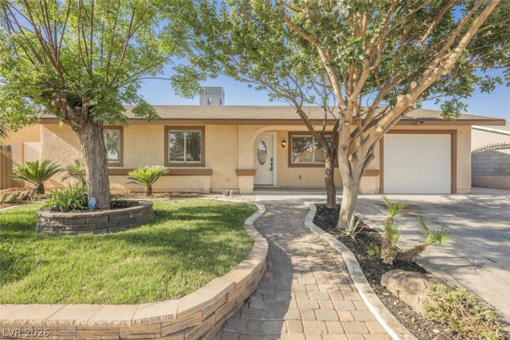 5705 Stallion Avenue , Las Vegas, NV 89108