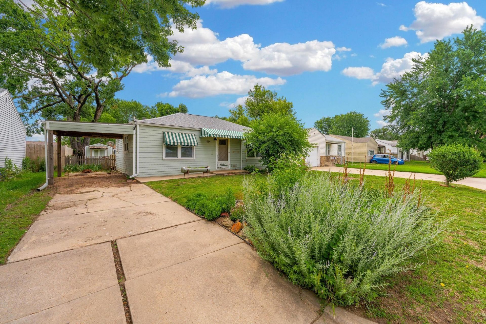 1014 S Edwards Ave, Wichita, KS 67213 Main Photo
