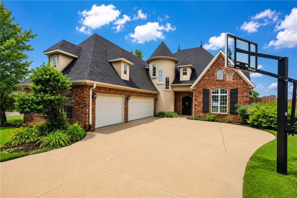 5216 Sloan Circle , Rogers, AR 72758 Main Photo
