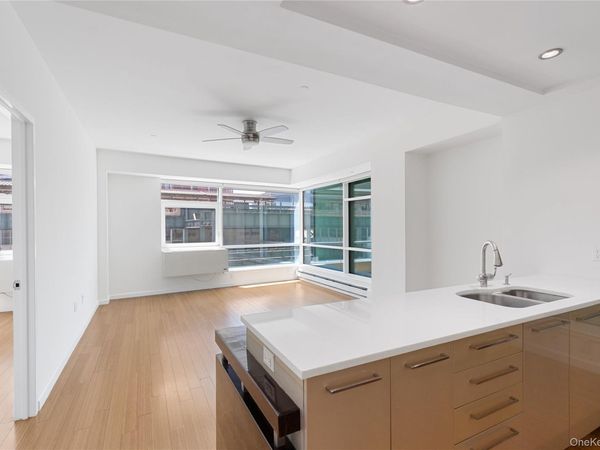 24-15 Queens Plaza N, Unit 3A, Long Island City, NY 11101